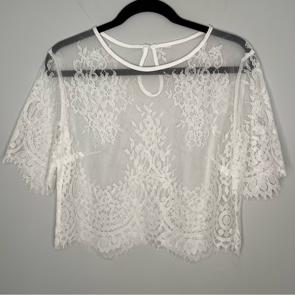 White lace top. Size L.